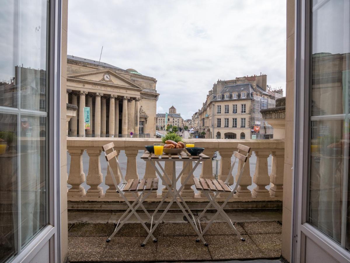 Studio Renove Avec Terrasse Et Vue Unique ! Caen Ngoại thất bức ảnh